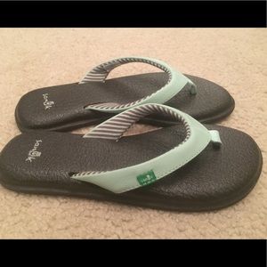 Sanuk Sandals